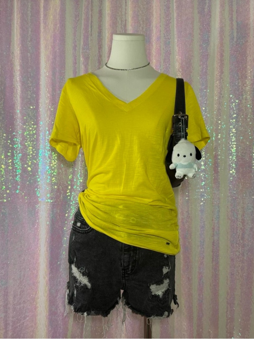 Victoria's Secret PINK Yellow V-Neck Tee Shirt (M) ★彡